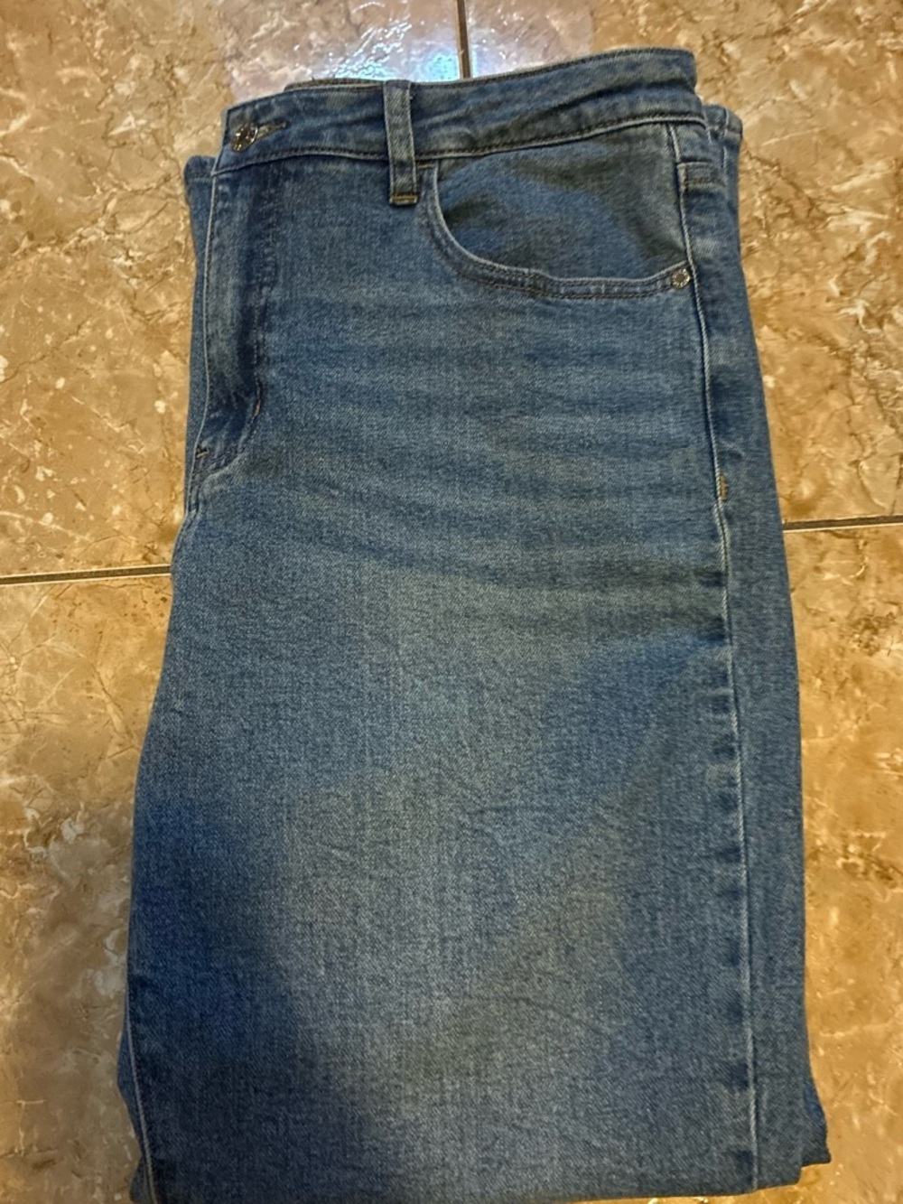 Guess Women's Straight Jeans in Medium Blue